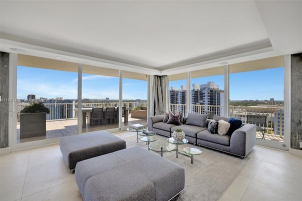 Interior, Living room, Water