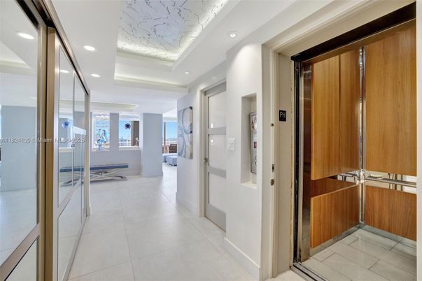 Elevator, Interior, Recessed Lighting