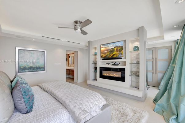 Bedroom, Fireplace, Interior, Recessed Lighting