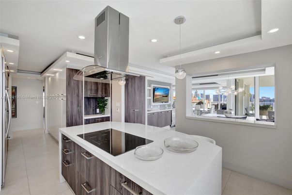 Interior, Kitchen, Pendant Lights, Recessed Lighting