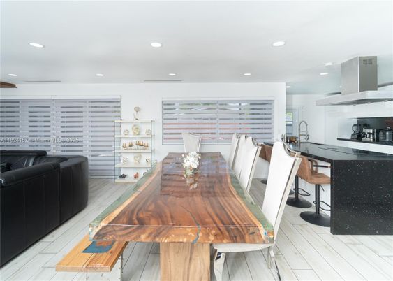 Dining room, Interior, Kitchen, Recessed Lighting, Wood Texture Flooring
