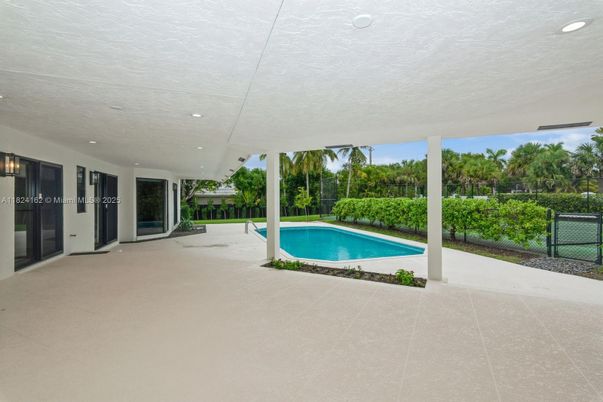 Exterior, Pool, Recessed Lighting