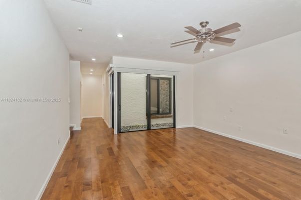 Empty room, Interior, Recessed Lighting, Wood Texture Flooring