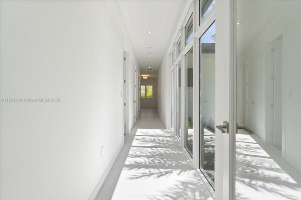 Interior, Recessed Lighting