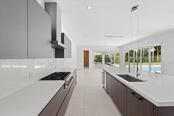 Interior, Kitchen, Pendant Lights, Recessed Lighting, Water