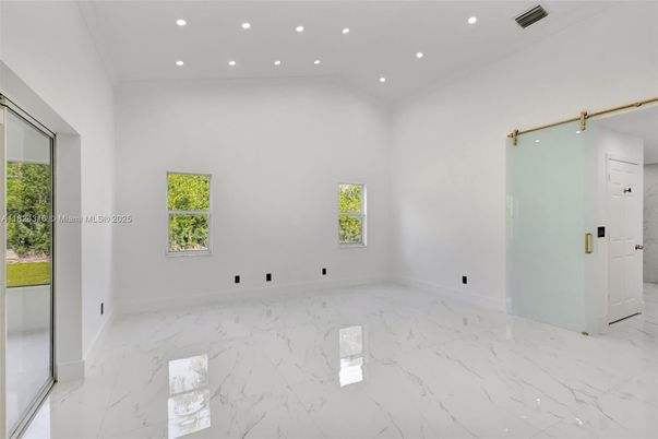 Empty room, Interior, Marble, Recessed Lighting