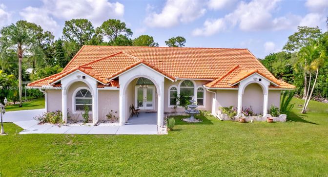 Backyard, Exterior, Facade, Spanish Mediterranean