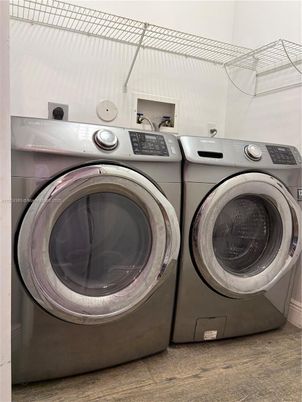 Interior, Washer