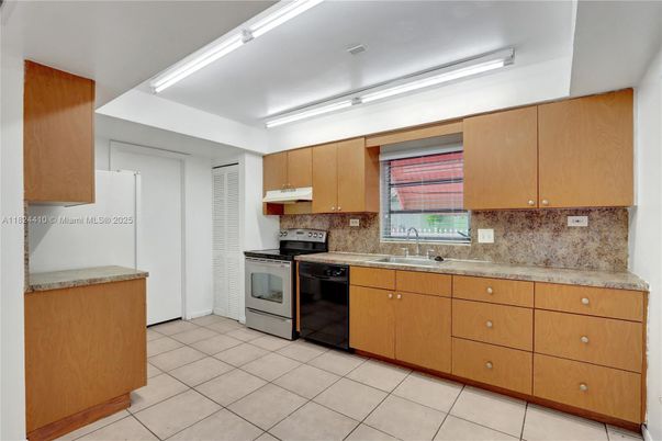Interior, Kitchen