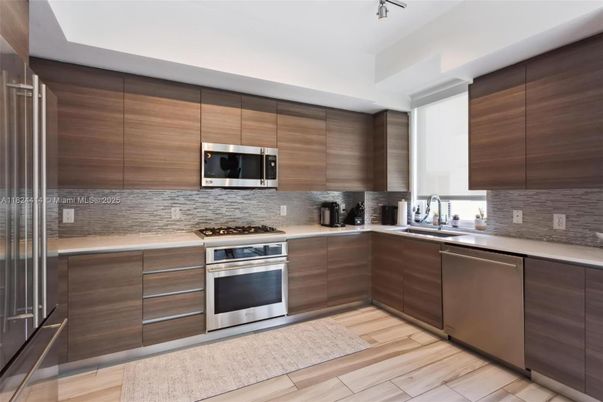 Interior, Kitchen, Stainless Steel Appliances, Wood Texture Flooring