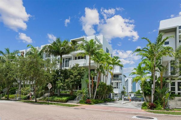 Exterior, Facade, Condo Building