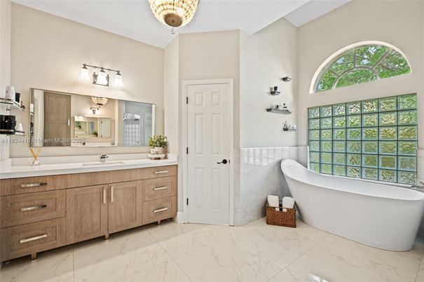 Bathroom, Free Standing Baths, Interior, Marble