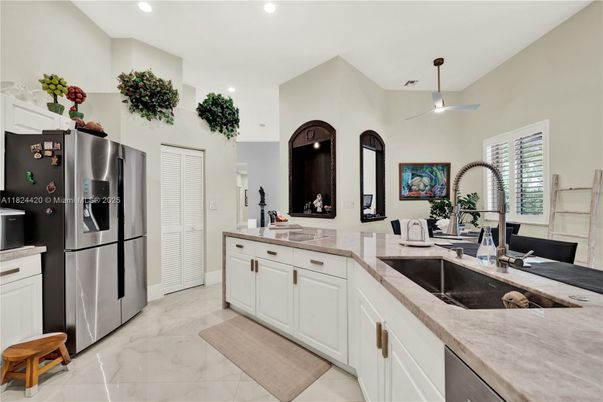 Interior, Kitchen, Marble, Recessed Lighting