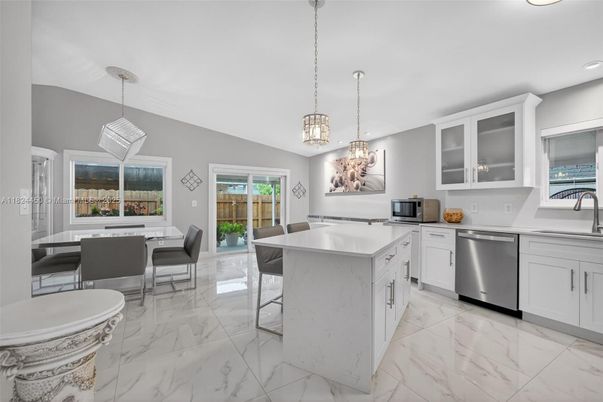 Dining room, Interior, Kitchen, Marble, Pendant Lights, Recessed Lighting, Stainless Steel Appliances