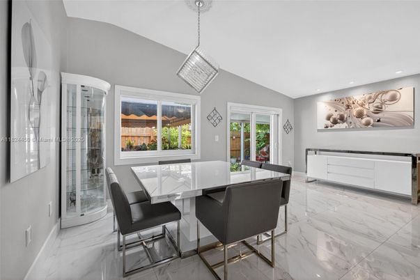 Dining room, Interior, Marble, Pendant Lights, Recessed Lighting