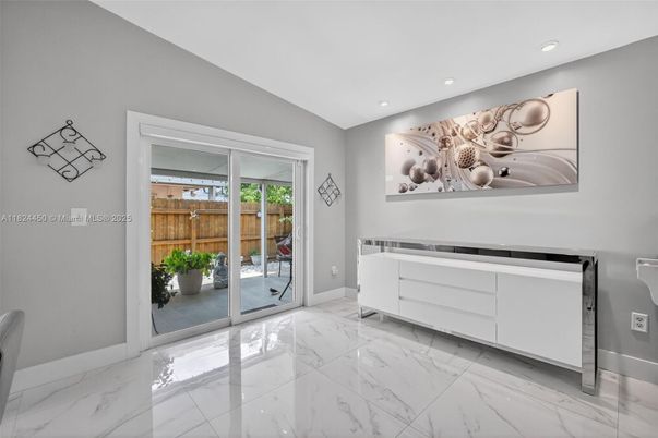 Interior, Marble, Recessed Lighting