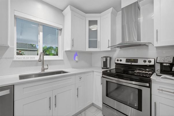 Interior, Kitchen, Marble, Stainless Steel Appliances