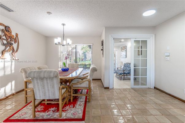 Chandelier, Dining room, Interior, Recessed Lighting