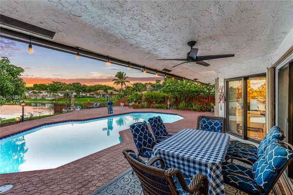 Exterior, Pool, Water
