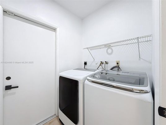 Interior, Utility Closets, Washer
