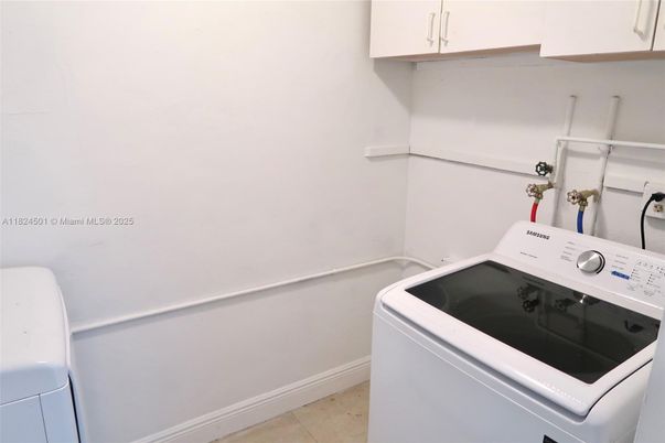 Interior, Washer