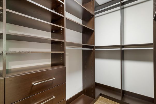 Interior, Walk-in Closets