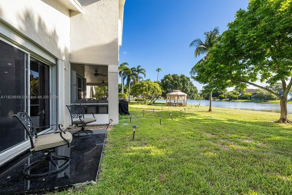 Backyard, Exterior, Water