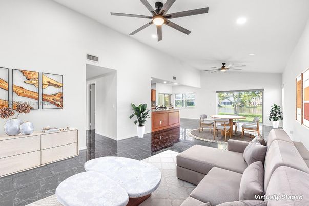 Dining room, Interior, Living room, Recessed Lighting