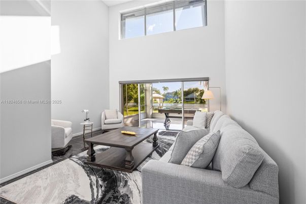 Interior, Living room, Water