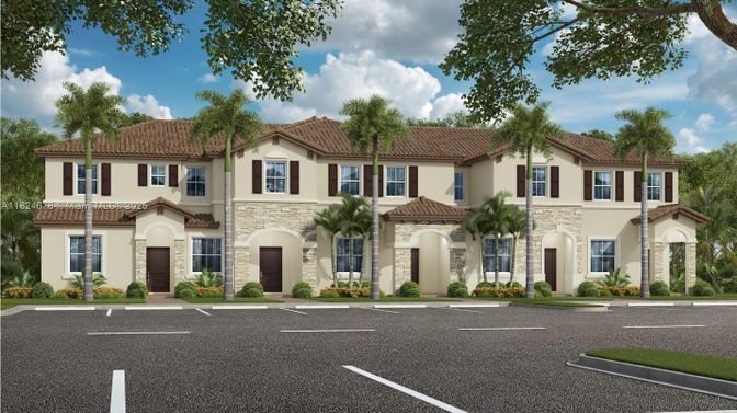 Exterior, Facade, Mediterranean