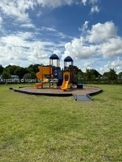 Backyard, Exterior, Playground