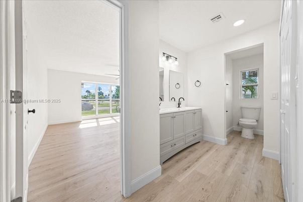 Bathroom, Interior, Recessed Lighting, Wood Texture Flooring