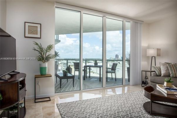 Interior, Living room, Water