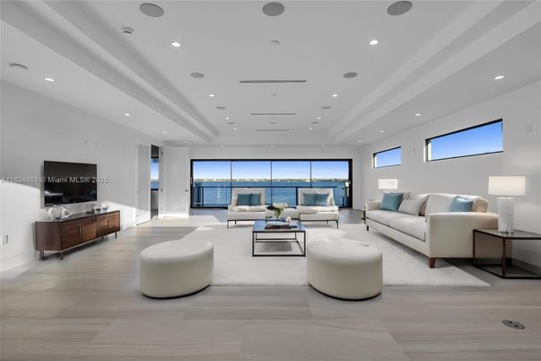 Interior, Living room, Recessed Lighting, Water