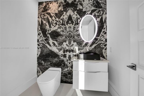 Bathroom, Interior