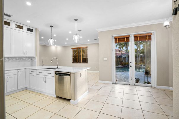Interior, Kitchen, Pendant Lights, Recessed Lighting