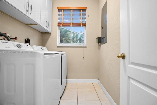 Interior, Washer