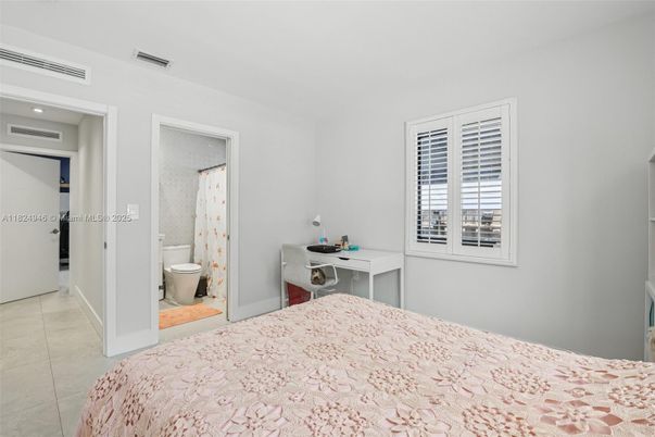 Bathroom, Bedroom, Interior, Recessed Lighting