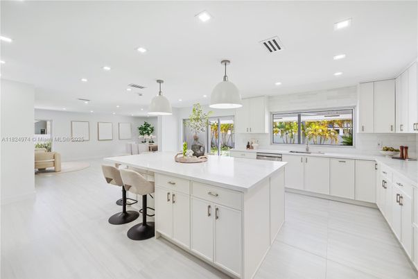 Interior, Kitchen, Pendant Lights, Recessed Lighting