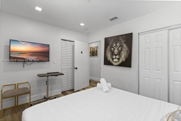 Bedroom, Interior, Recessed Lighting, Water, Wood Texture Flooring