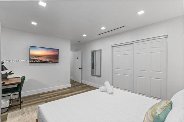 Bedroom, Home Office, Interior, Recessed Lighting, Wood Texture Flooring