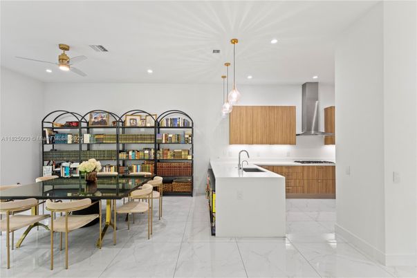 Dining room, Interior, Kitchen, Marble, Pendant Lights, Recessed Lighting
