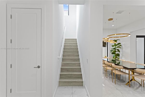 Dining room, Interior, Marble, Pendant Lights