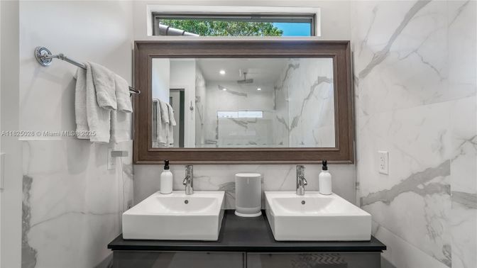 Bathroom, Dual Sink Vanities, Interior, Marble Walls