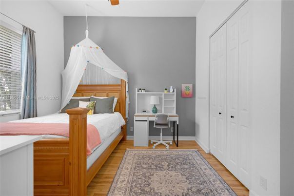 Bedroom, Home Office, Interior, Pendant Lights, Wood Texture Flooring