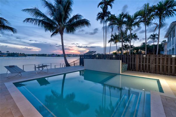 Exterior, Pool, Water