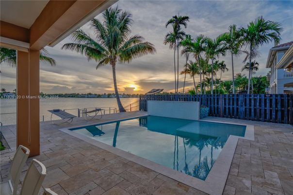 Exterior, Pool, Water
