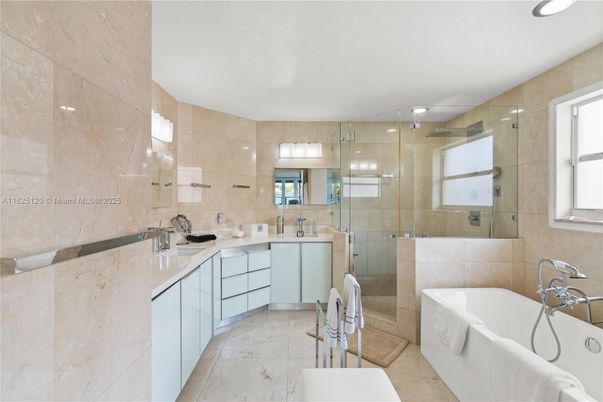 Bathroom, Dual Sink Vanities, Free Standing Baths, Glass Shower, Interior, Recessed Lighting