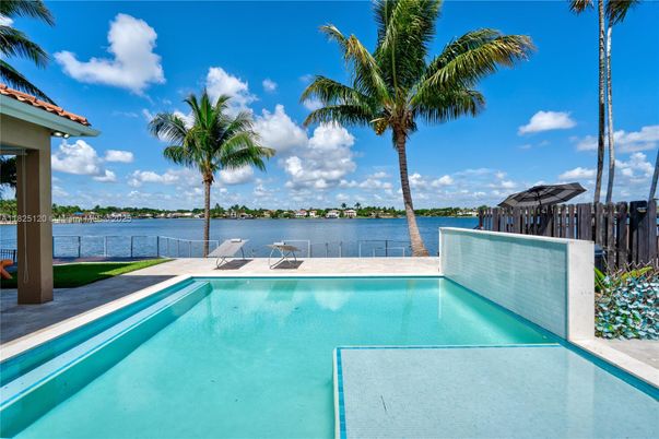 Exterior, Pool, Water