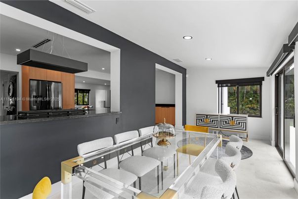 Dining room, Interior, Kitchen, Recessed Lighting